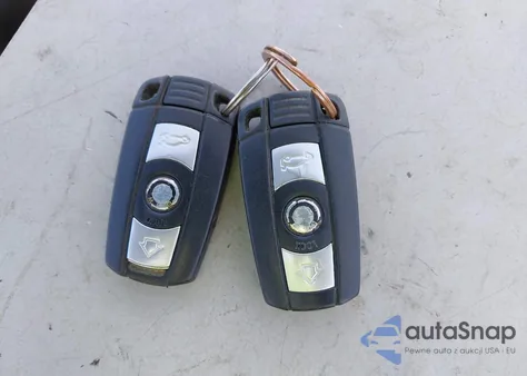 2015 BMW X1 Sdrive28I z USA, uszkodzony, nr VIN WBAVM1C55FV315327